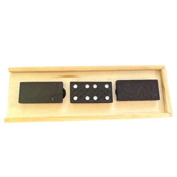 28 Piece Black Domino Set Dragon Design With Wood Box - Picture 1 of 8